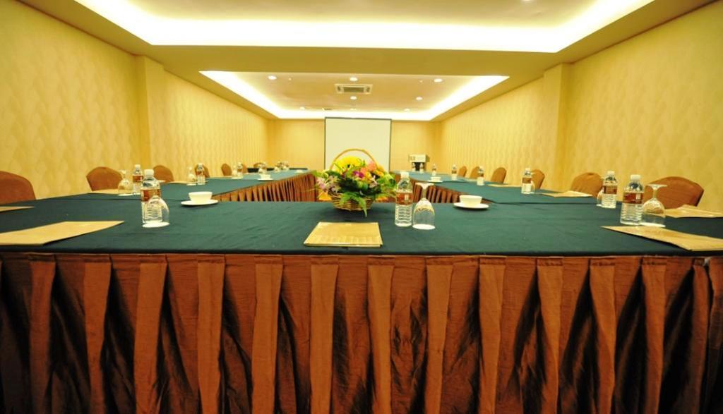 11@Century Hotel Johor Bahru Ngoại thất bức ảnh